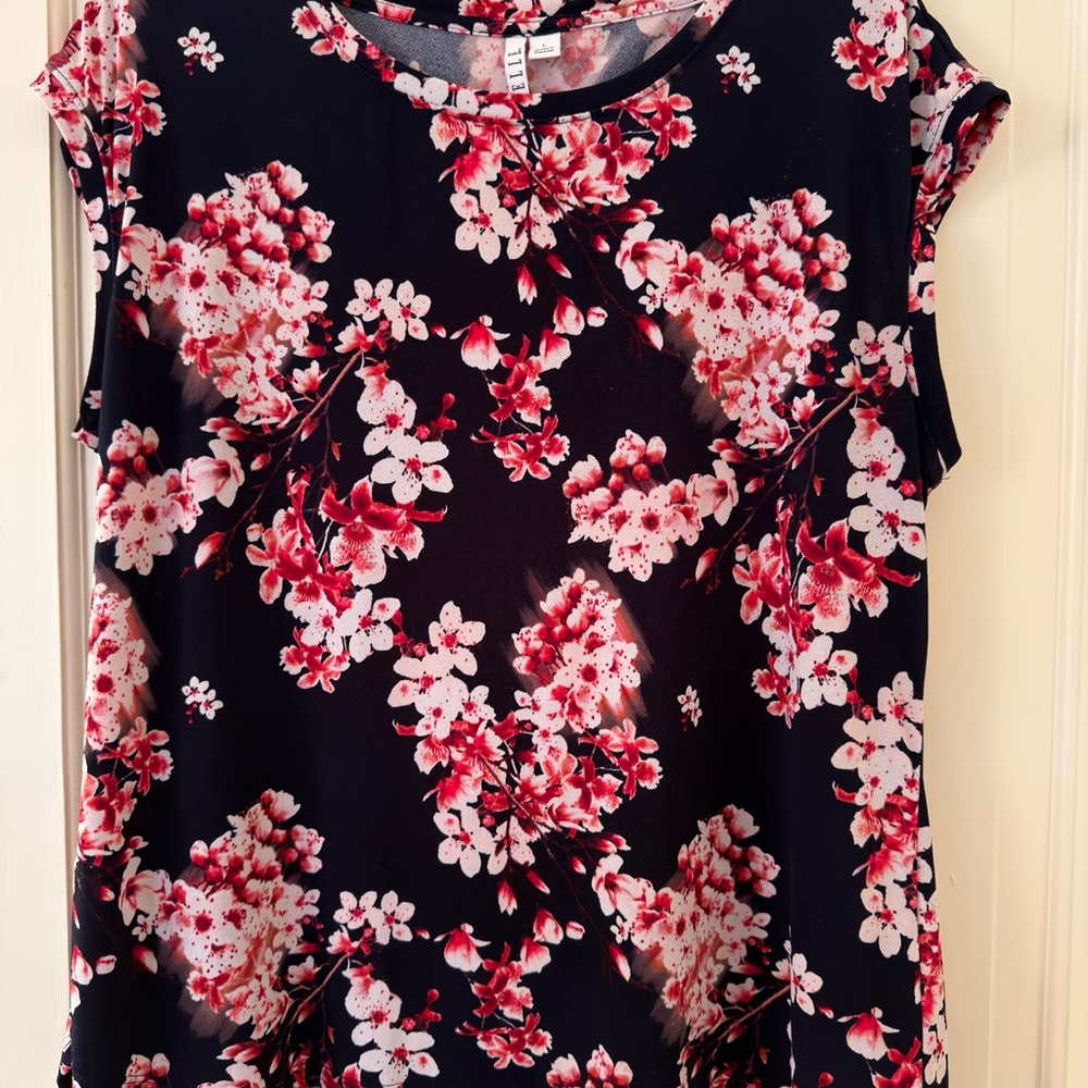 Women's Navy Blue Floral Cap-Sleeve Top with Pink-Red Blossoms